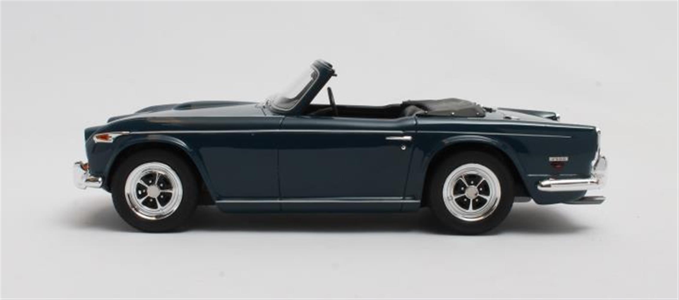 Cult Scale Triumph TR5 P.I. blue – Bild 5