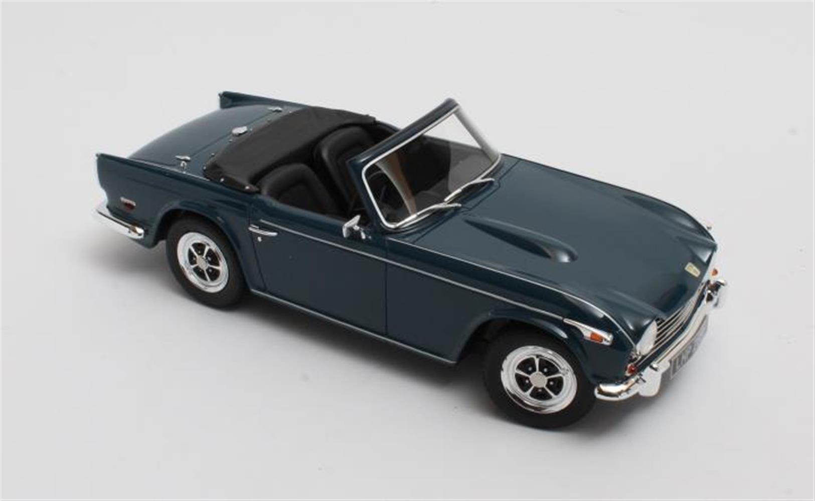 Cult Scale Triumph TR5 P.I. blue – Bild 4