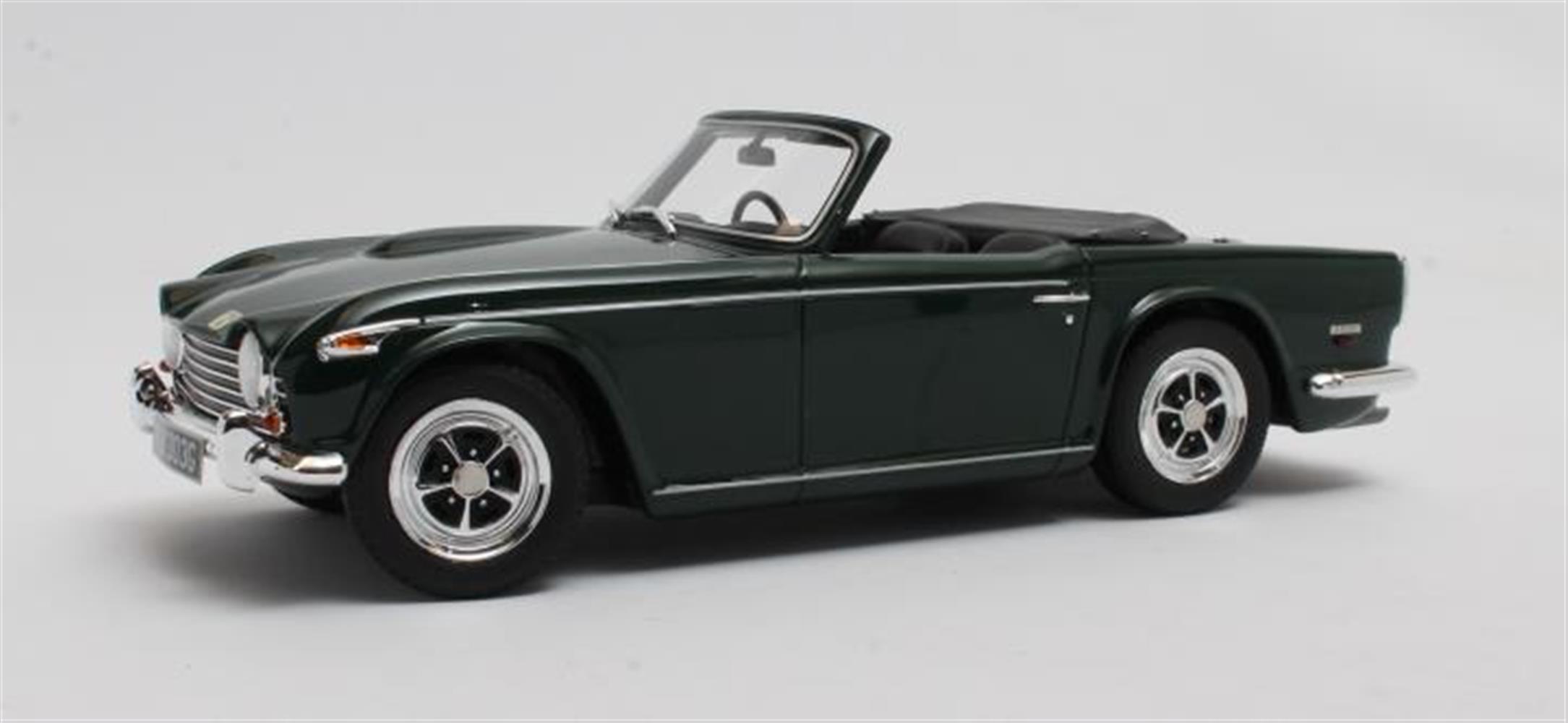 Cult Scale Triumph TR5 p.i. green 67-68