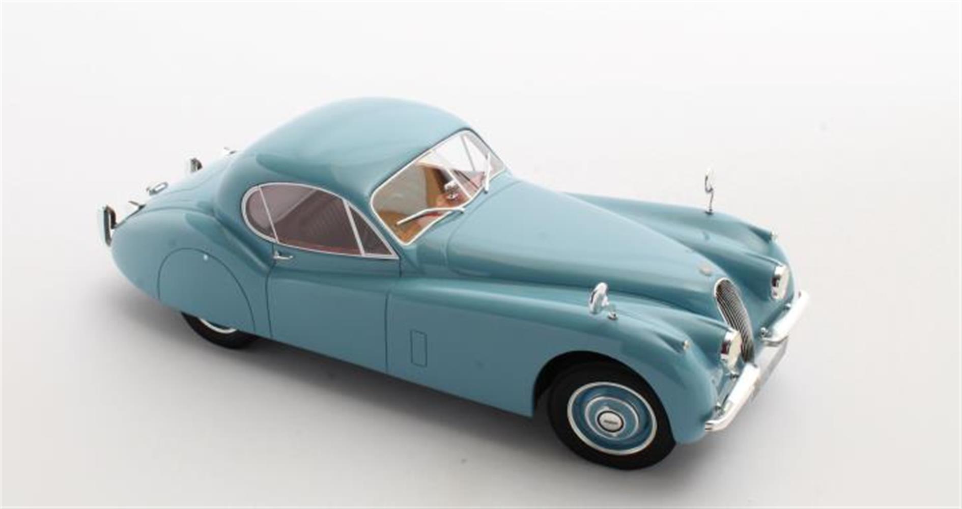 Cult Scale Jaguar XK120 FHC pastel blue 51-54 – Bild 8