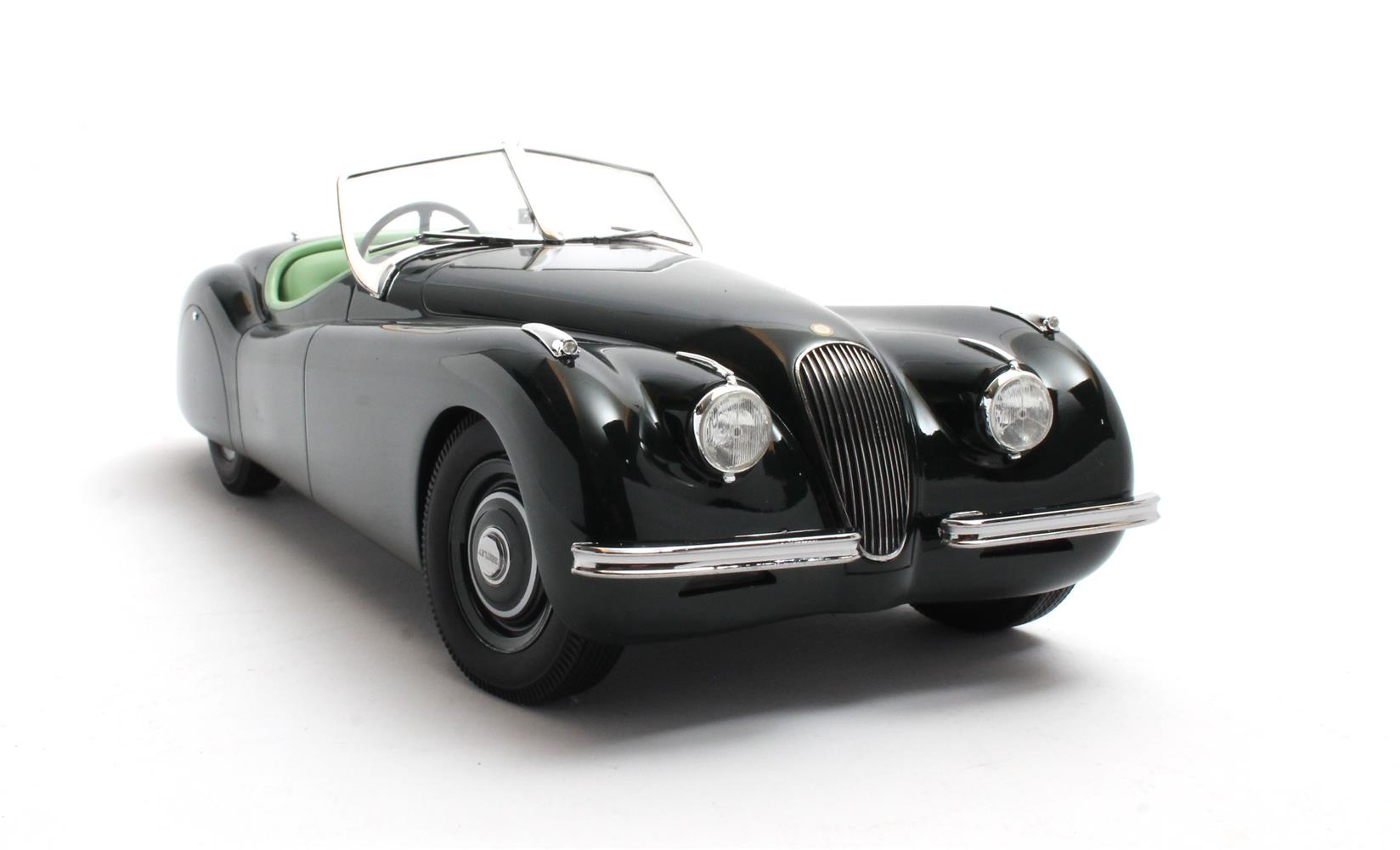 Cult Scale Jaguar XK120 OTS green 1948