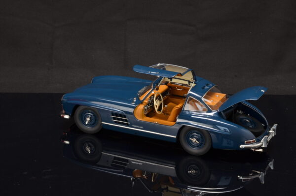 Schuco Mercedes-Benz 300 SL 1:12 – Bild 8