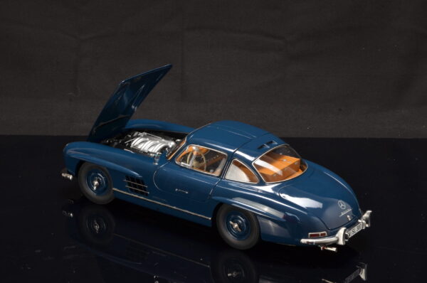 Schuco Mercedes-Benz 300 SL 1:12 – Bild 7