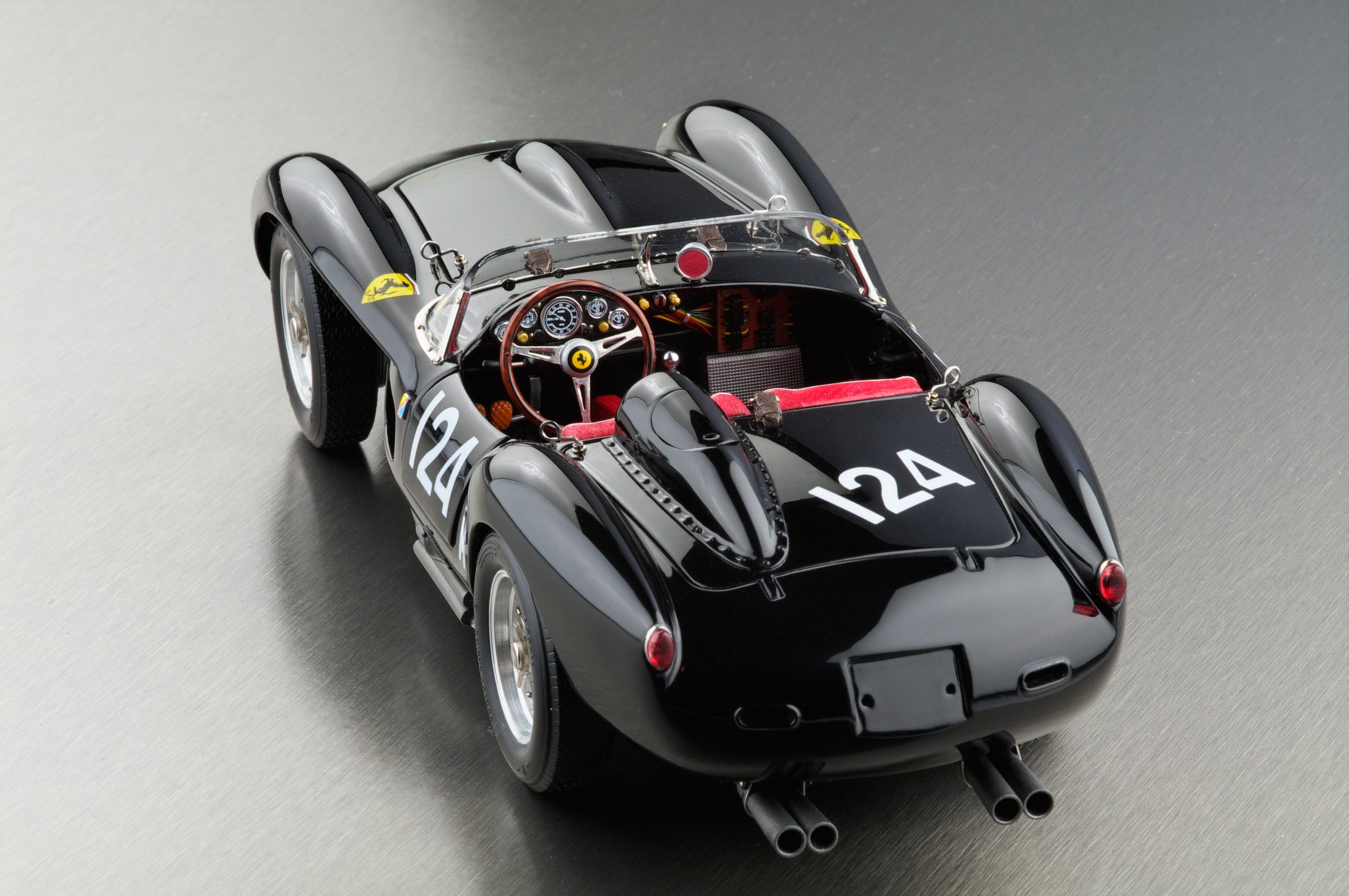 CMC Ferrari 250 Testa Rossa Pontoon Fender, Chassis 0714, #DM124, 1958 – Bild 4