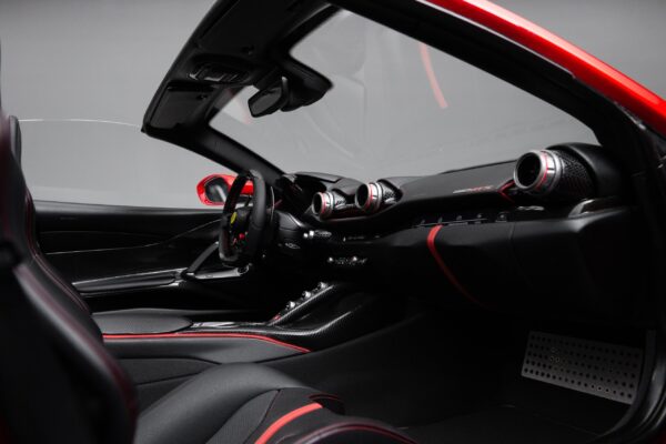 Amalgam Amalgam Ferrari 812 GTS 1:8