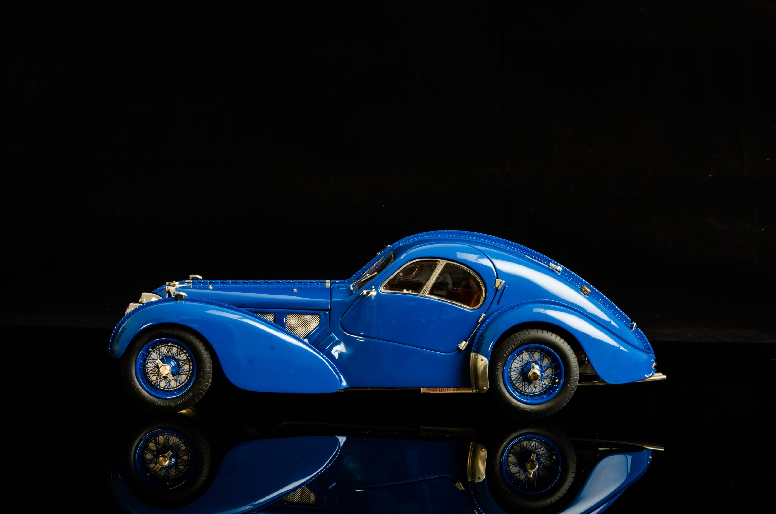 CMC Bugatti Typ 57 SC Atlantic Coupé, 1937 - 1/18 - Imagen 14