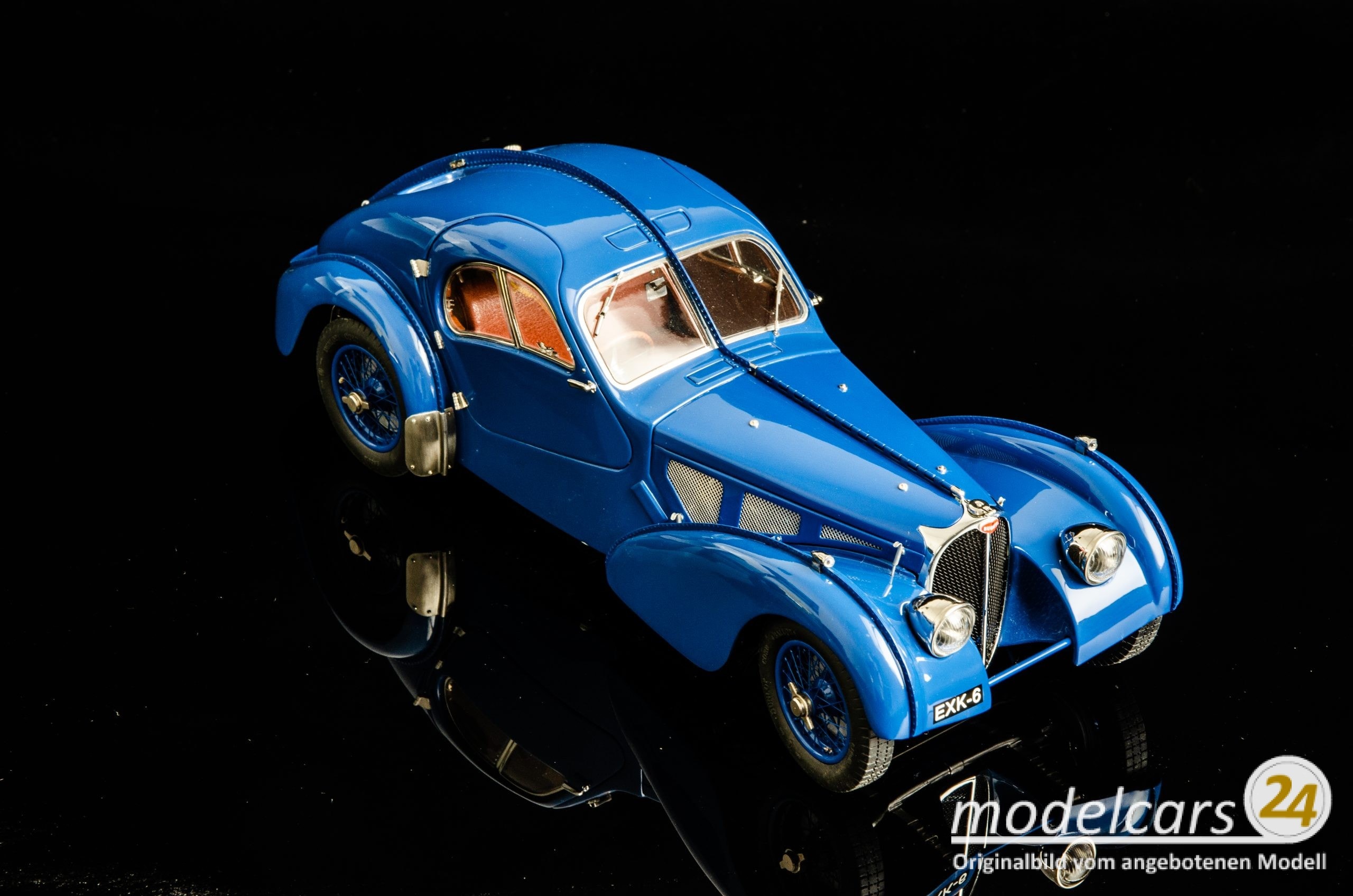 CMC Bugatti Typ 57 SC Atlantic Coupé, 1937 - 1/18