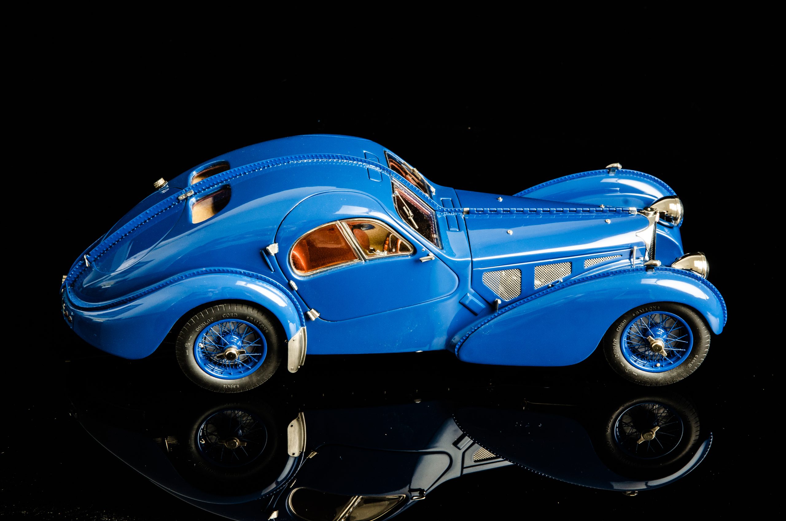 CMC Bugatti Typ 57 SC Atlantic Coupé, 1937 - 1/18 - Imagen 10