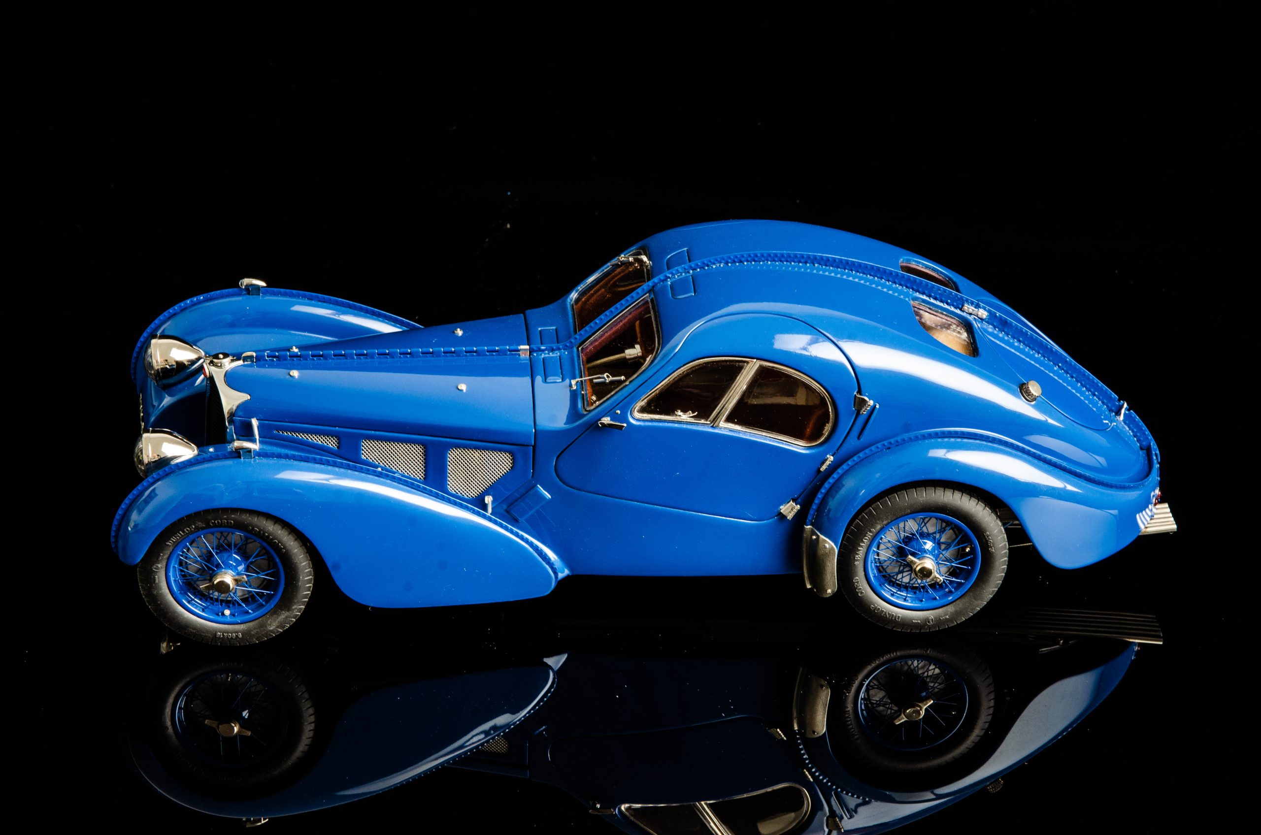 CMC Bugatti Typ 57 SC Atlantic Coupé, 1937 - 1/18 - Imagen 6