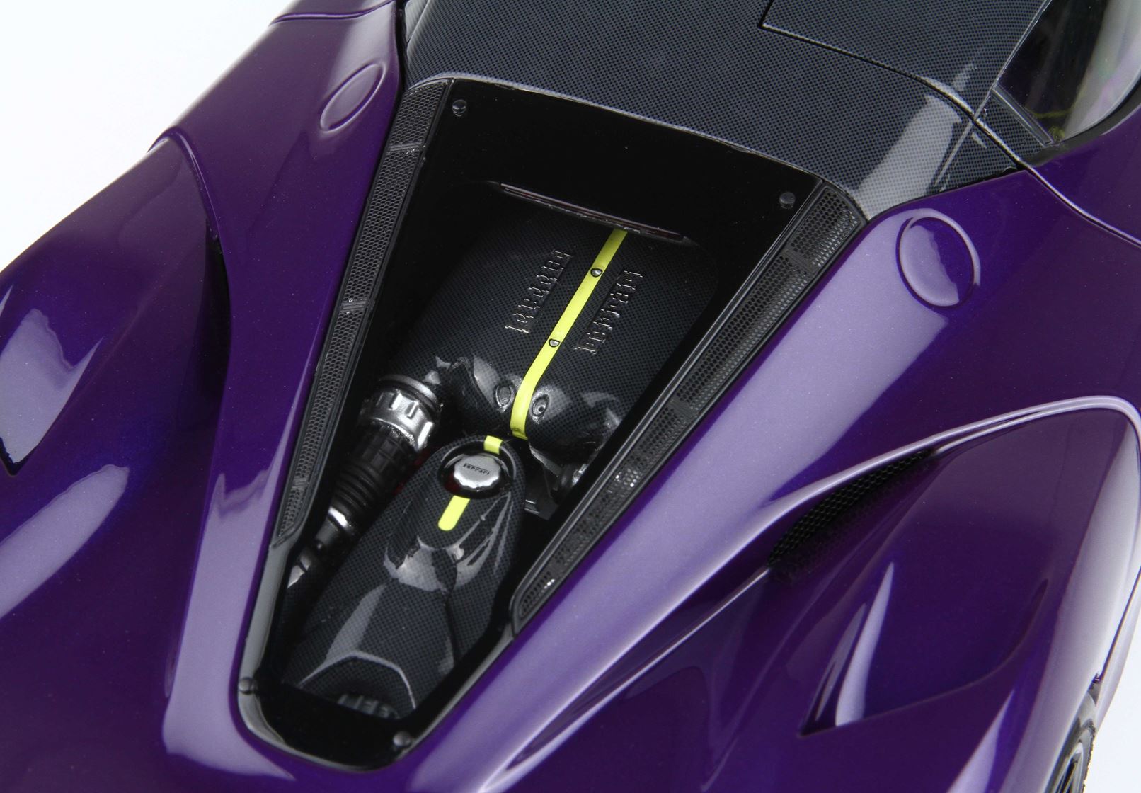 BBR Ferrari LaFerrari 2012 open diecast - SPECIAL PACK Purple Dubai- Viola Vio tailor made – Bild 3