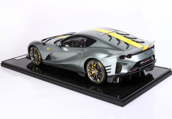 BBR Ferrari 812 Competizione in 1:12 one of 232 – Bild 5