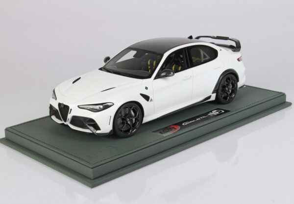 BBR Alfa Romeo Giulia GTAM Bianco Trofeo