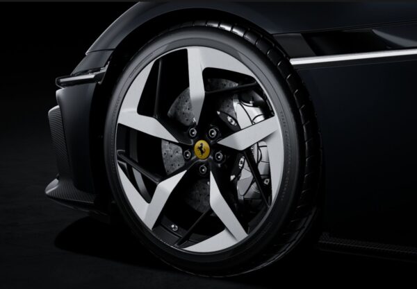 BBR Ferrari 12Cilindri Coupe Purosangue Black – Bild 2