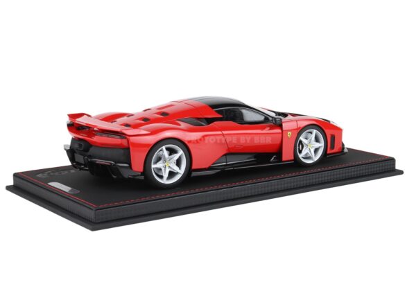 BBR Ferrari F80 Rosso Corsa - silver wheels – Bild 3