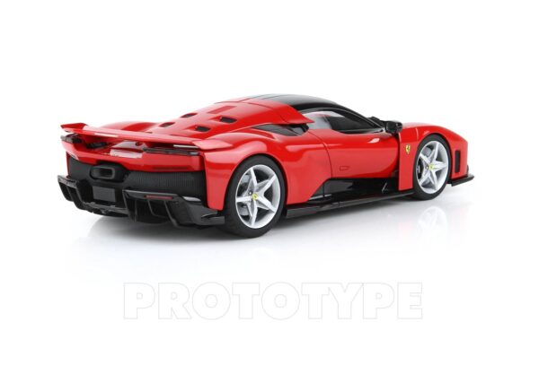 BBR Ferrari F80 Rosso Corsa - silver wheels – Bild 5