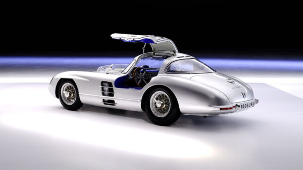 LEGRAND Mercedes-Benz 300 SLR Uhlenhaut Coupé 1/8 mit eingespeichten Rädern – Bild 7