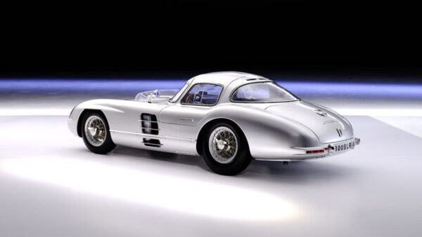 LEGRAND Mercedes-Benz 300 SLR Uhlenhaut Coupé 1/8 mit eingespeichten Rädern – Bild 6