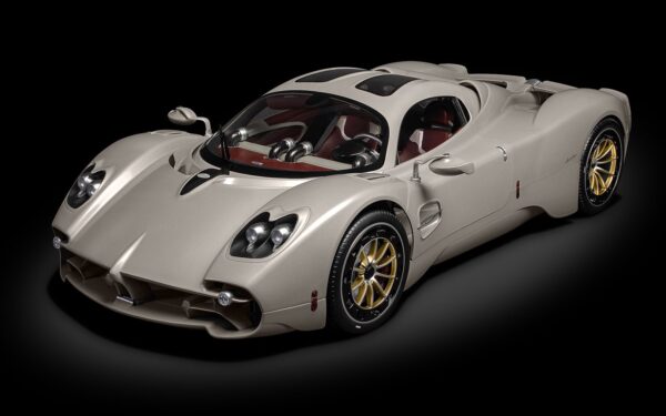 Pocher Pagani Utopia Coupé - Rinascimento Lucido Bausatz 1:8 – Bild 2