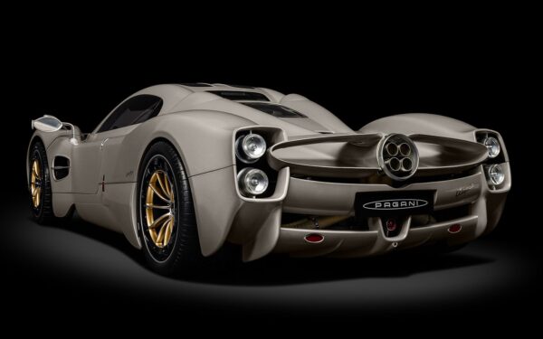 Pocher Pagani Utopia Coupé - Rinascimento Lucido Bausatz 1:8 – Bild 11