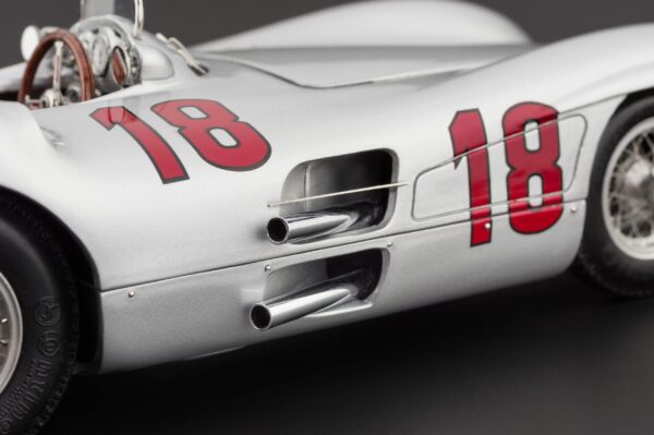 CMC Mercedes-Benz W196R Stromlinie, 1954, GP Frankreich #18 J.M. Fangio – Bild 2
