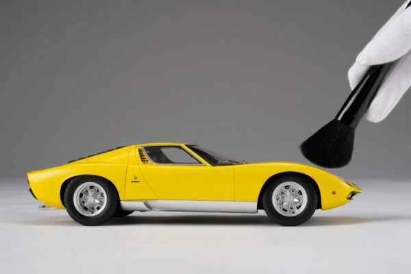 Amalgam Lamborghini Miura P400 SV Giallo Miura 1:18
