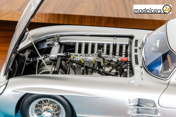 Legrand Mercedes-Benz 300 SLR Uhlenhaut Coupé 1/8 Fertigmodell – Bild 6