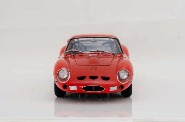 Martisan Ferrari 250 GTO Rosso Corsa mit Kupferkarosserie one of 199 – Bild 34