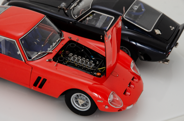 Martisan Ferrari 250 GTO Rosso Corsa mit Kupferkarosserie one of 199 – Bild 38