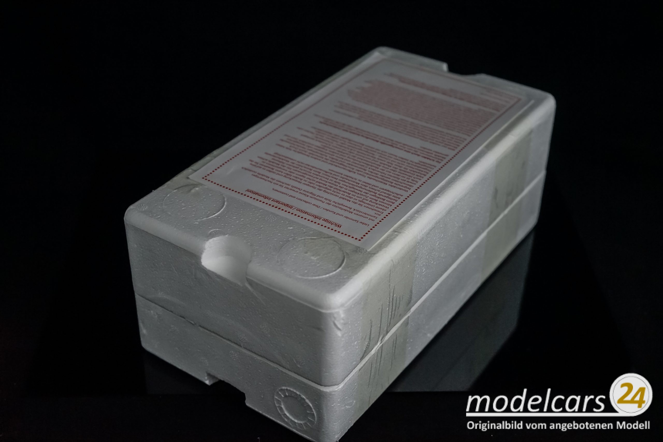 CMC Mercedes-Benz W196R Stromlinie, 1954, GP Frankreich #22 Hans Herrmann - 1/18 - Image 10