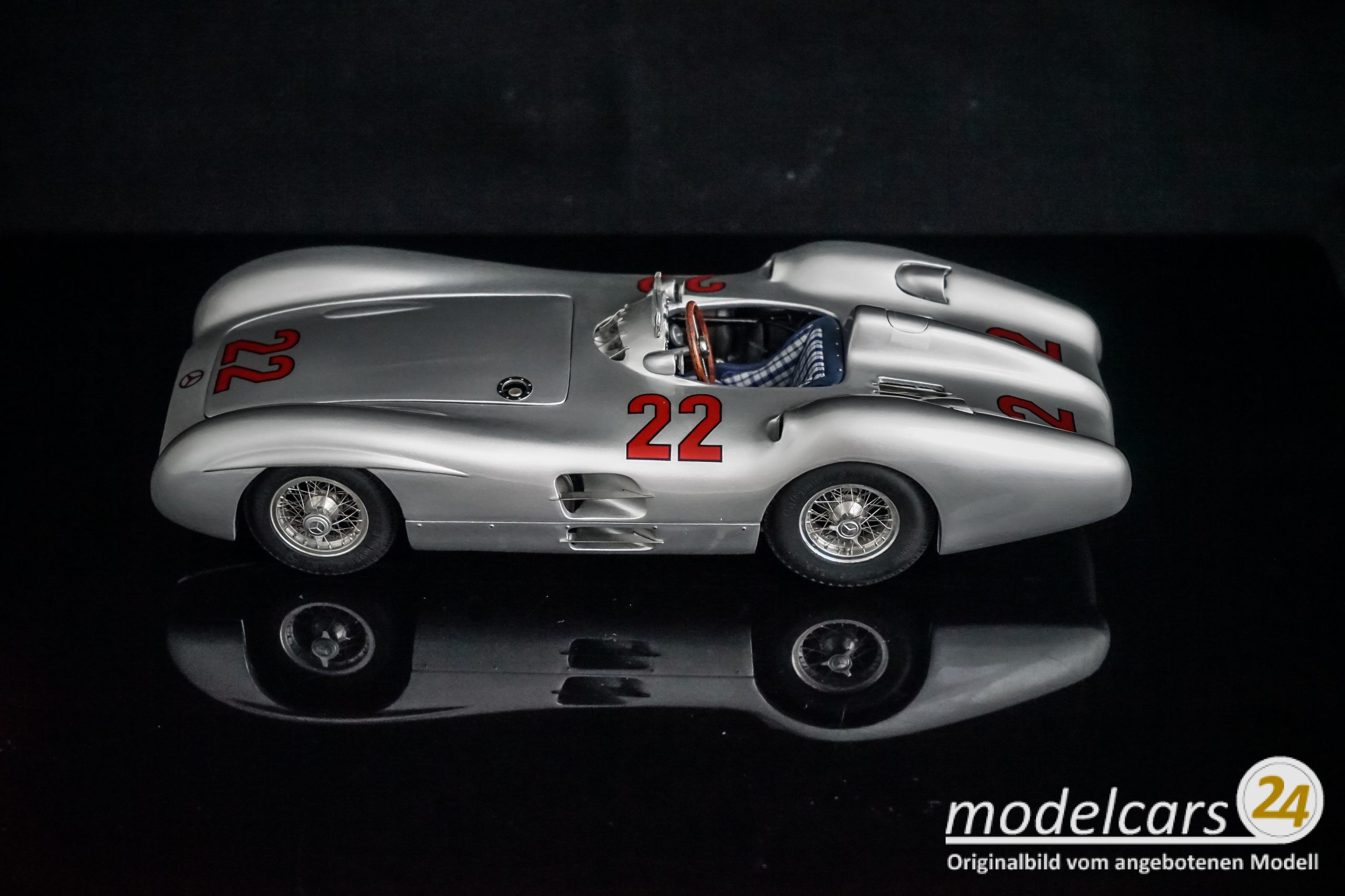 CMC Mercedes-Benz W196R Stromlinie, 1954, GP Frankreich #22 Hans Herrmann - 1/18 - Image 6