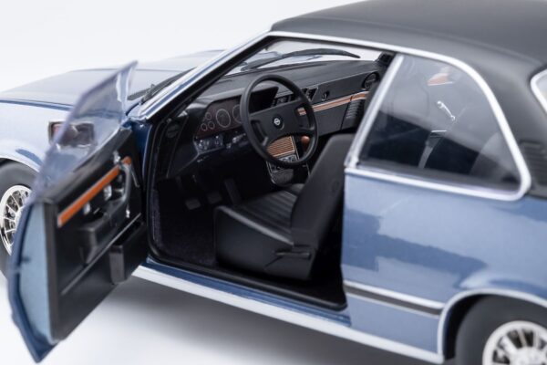 Touring Opel Commodore B GS/E Coupé 1975 - sapphire blue met 1:18 Diecast – Bild 9