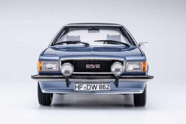 Touring Opel Commodore B GS/E Coupé 1975 - sapphire blue met 1:18 Diecast – Bild 7