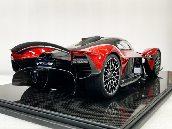 Frontiart Martin Valkyrie Candy Red Resin Model Car 1/8 – Bild 5