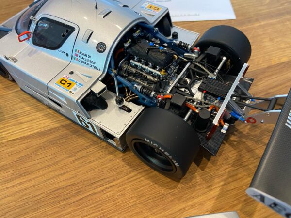 Exoto Sauber Mercedes C9 #61 – Bild 6