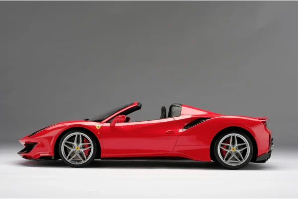 Amalgam Ferrari 488 Pista Spider (2018) | Limitierte Auflage 1:8 – Bild 13