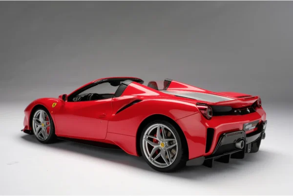 Amalgam Ferrari 488 Pista Spider (2018) | Limitierte Auflage 1:8 – Bild 19