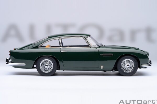 AUTOart Aston Martin DB5 (British Racing Green) – Bild 18