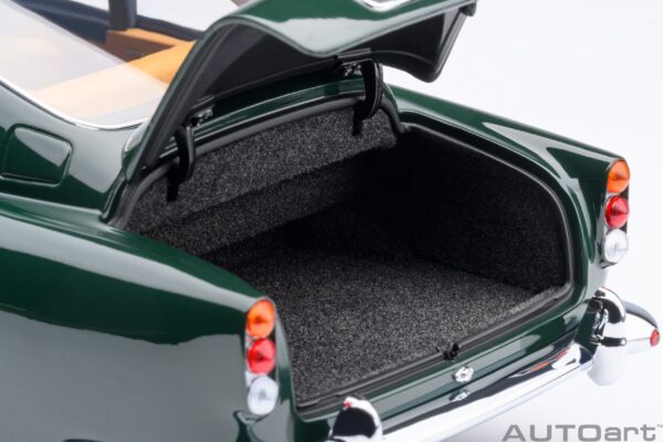AUTOart Aston Martin DB5 (British Racing Green) – Bild 10