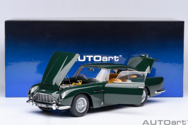 AUTOart Aston Martin DB5 (British Racing Green)