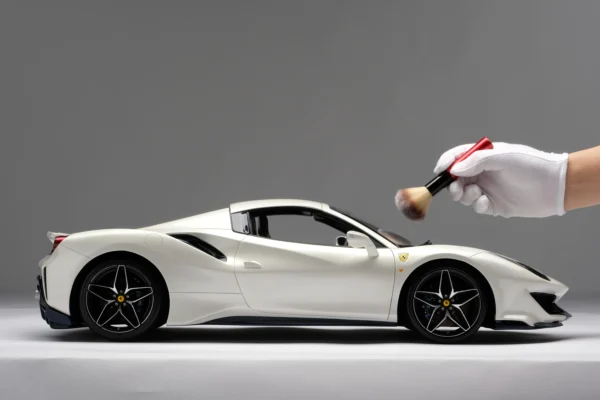 Amalgam Ferrari 488 Pista Spider (2018) | Limitierte Auflage 1:8 – Bild 5