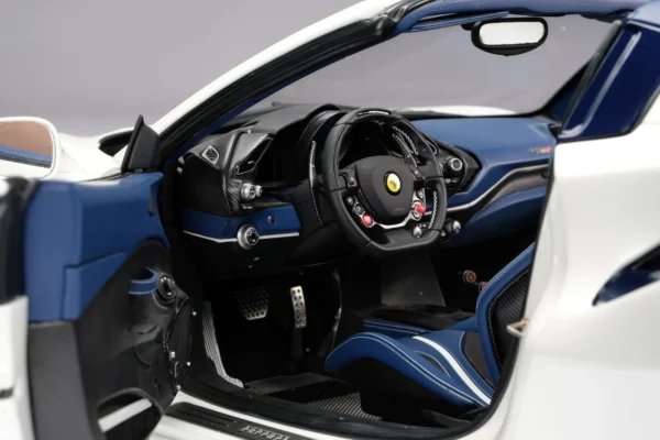 Amalgam Ferrari 488 Pista Spider (2018) | Limitierte Auflage 1:8 – Bild 4