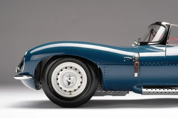 Amalgam Jaguar XKSS (1957) | Limitierte Auflage 1:8 – Bild 2