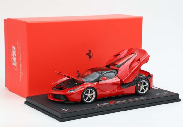 BBR Ferrari LaFerrari DIE CAST - SPECIAL PACK included case Red Corsa 322