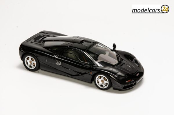 AUTOart McLaren F1 schwarz