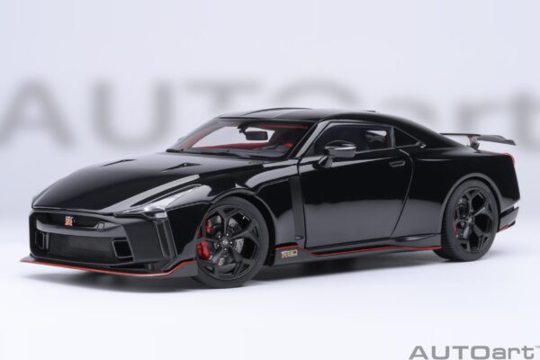 AUTOart NISSAN GT-R50 by ITALDESIGN (BLACK/MATT BLACK) – Bild 11