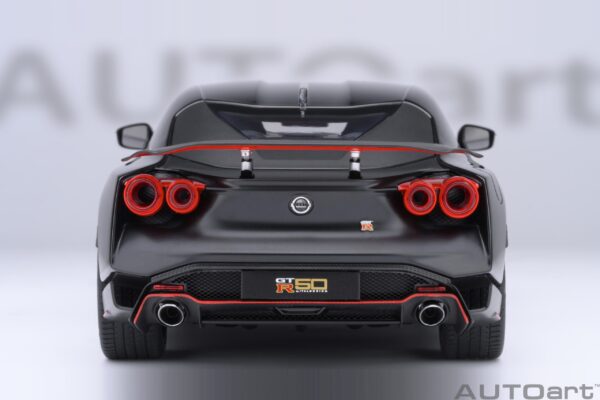 AUTOart NISSAN GT-R50 by ITALDESIGN (BLACK/MATT BLACK) – Bild 7