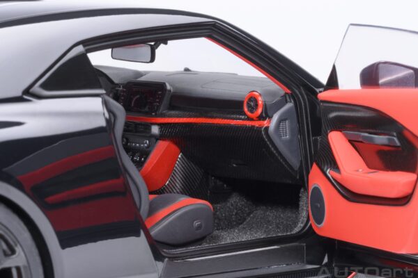 AUTOart NISSAN GT-R50 by ITALDESIGN (BLACK/MATT BLACK) – Bild 4