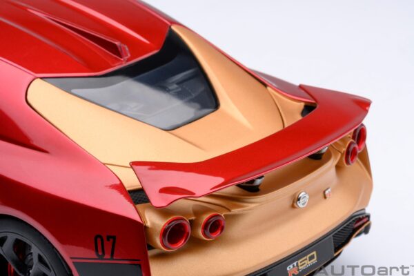 AUTOart NISSAN GT-R50 by ITALDESIGN (METALLIC RED/GOLD) – Bild 2