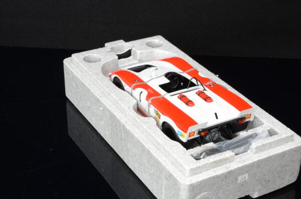 AUTOart Porsche 908/2 Watkins Glen 1969 WINNER REDMAN/SIFFERT #1 – Bild 2