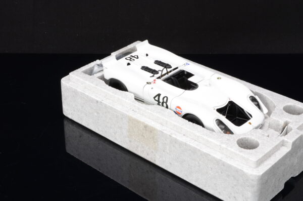 AUTOart Porsche 908/02 GREEN PARK SEBRING 1970 - Steve McQueen / REVSON - #48